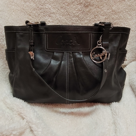 Coach Handbag - Picture 1 of 7